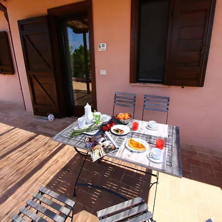 Chic In With Terrace * Montalto di Castro